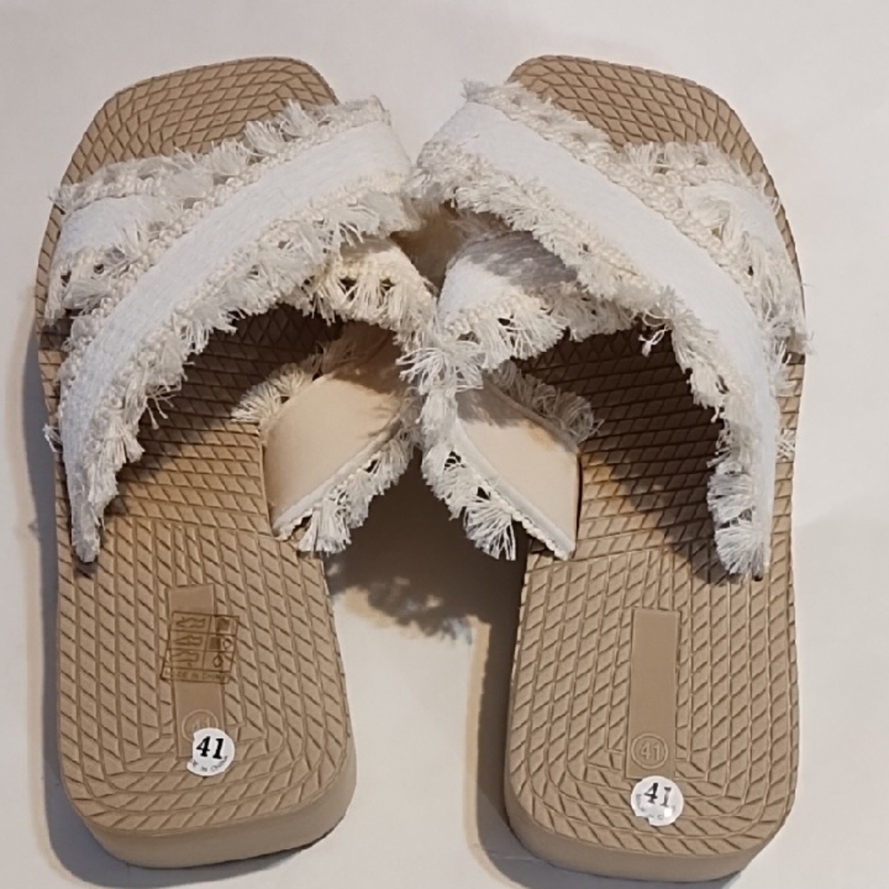 Frayed White and Tan Women's Sandals 9.5